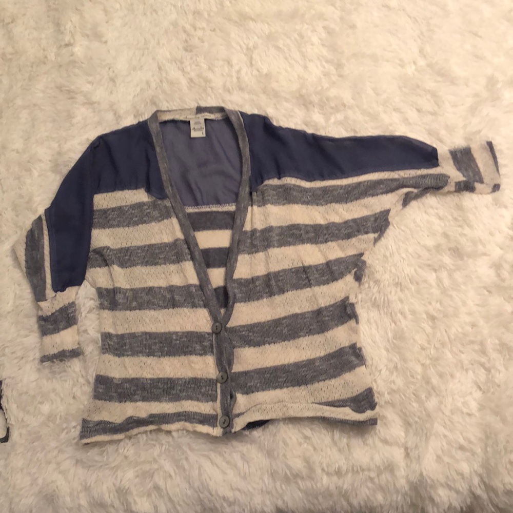 Cardigan sweater